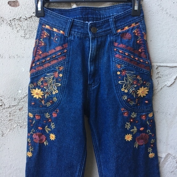 Spell & the Gypsy Collective Wanderlust Embroidered Jeans size XS - Picture 3 of 15